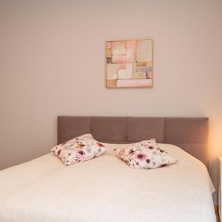 Easyrooms Dzirnavu Riga Eksteriør billede